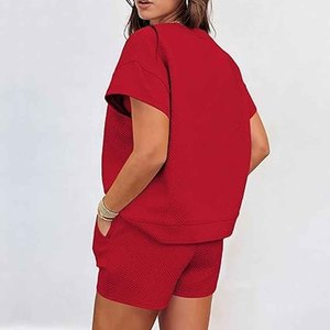 Conjunto de 2 piezas de sudadera y pantalones cortos para mujer, estilo casual, con capucha, de color sólido, de forro polar, holgado, estilo urbano. - Product Image 5