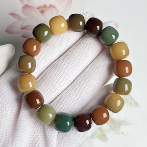 สร้อยข้อมือเรซิ่นทำมือสำหรับผู้หญิง ดีไซน์ศิลปะที่เป็นเอกลักษณ์ เครื่องประดับแฟชั่นสีสันสดใส และเหมาะสำหรับสวมใส่ในชีวิตประจำวัน - Product Image 5
