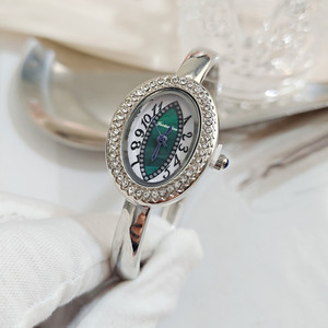 Relojes de Pulsera Ovalados Modernos para Mujer, Reloj de Cuarzo Minimalista con Encanto para Mujer - Product Image 1
