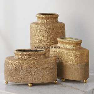 Bronze Finish Handmade Stylish Designer Superior Quality Metal Vases For Wedding And <b>Parties</b> <b>Table</b> Centerpiece Decoration Supply - Product Image 6