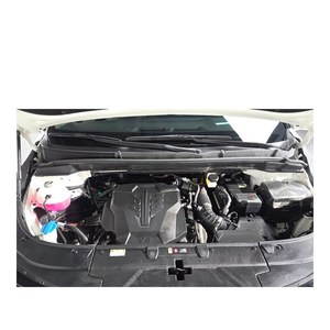 Kia Carnival 9 places essence Hi-Lux Van 2024, 32 356 km, boîte automatique, sièges en cuir, caméra de recul, pour conducteurs gauchers - Product Image 6