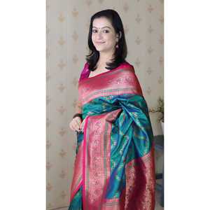 Sari de Noche Tejido en Seda Suave Verde de la Marca Elite Weaves, con Diseño ZigZag Meenakari Zari - Product Image 5