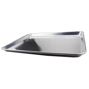 Plat à four élégant avec un design spacieux, surface lisse, distribution de chaleur fiable, manipulation confortable - Product Image 2