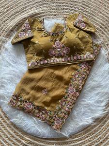 Sari de Seda de Diseño Exclusivo con Blusa, Estilo Moderno para Bodas, Precio Económico al por Mayor, Étnico de Surat - Product Image 1
