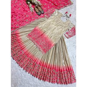Lehenga Choli rosa y beige bordado con estampado floral y diseño de cuello barco con manga corta - Product Image 2