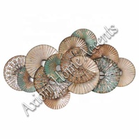 Grand tableau mural en métal floral au design moderne fabriqué à la main et décoratif pour n'importe quelle pièce par Axiom Home Accents