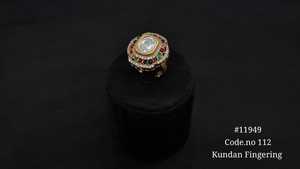 Bague de doigt Kundan plaquée or avec pierre ovale, ajustable, en laiton, époxy Kundan, pour mariage, fête, cadeau, accessoires - Product Image 6