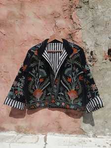 Mix Assorted Color Velvet Suzani Embroidered <b>Quilted</b> Eco-Friendly Reversible Floral <b>Pattern</b> Bohemian Artisanal Free Size <b>Jacket</b> - Product Image 2