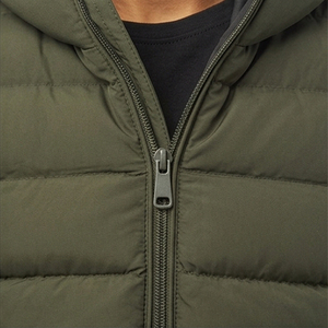 Hot Sale OEM Custom Made Men Puffer Jacket <b>Lightweight</b> Windproof Winter <b>Coat</b> With Zipper Closure Style Puffer Jacket For Men - Product Image 6