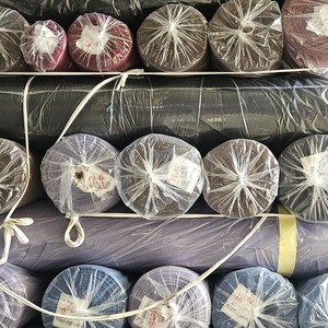 Tissu en taffetas 100% polyester 133100 120GSM 58/60" tricoté élastique en trame suédée uni respirant poids moyen pour vêtements - Product Image 6