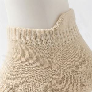 Moisture-Wicking Outdoor Sports Thickened Ankle <b>Socks</b> Men Professional Sports <b>Socks</b> Customized Color Breathable Athletic Gear - Product Image 4