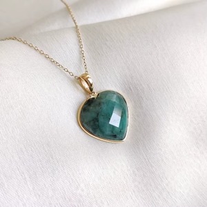 Pendentif en or 14 carats avec émeraude naturelle taille cœur 13x13mm, pendentif émeraude véritable, bijoux en or fin, pendentif cœur pour femme, vente en gros - Product Image 2