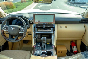 Brand New 2025 Toyo ta Lan d Cru iser VX 299HP 6-Cylinder 4WD. Left <b>hand</b> drive Automatic Transmission - Product Image 6