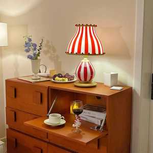 Nouvelle lampe de table grise haut de gamme avec incrustations en os, design floral, éclairage rectangulaire pour la maison et les hôtels - Product Image 5