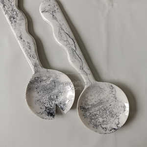 Serveurs à salade en résine jaune à la mode Ensemble d'outils de cuisine à la mode de 2 pour cadeaux de pendaison de crémaillère ou événements et cuillère à salade - Product Image 6