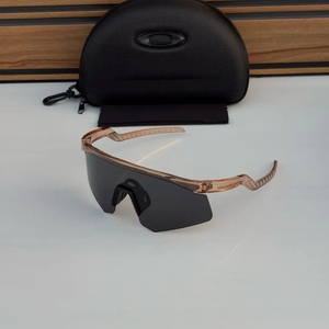 Lunettes de soleil de sport pour hommes, mode en gros, protection UV400, pour course à pied, volley-ball de plage, cricket, cyclisme - Product Image 2