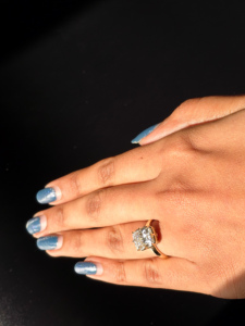 Bague en diamant 14K 18K Or jaune Diamant de laboratoire taille coussin Solitaire pour femme Élégant Cadeau de mariage ou d'anniversaire - Product Image 6