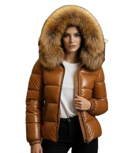 Veste d'hiver pour femmes de haute qualité, streetwear, respirante, matelassée, fermeture éclair, tricotée en polyester, logo personnalisé, vente en gros, vêtements d'extérieur - Product Image 1