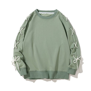 Sweat-shirt essentiel pour homme, design élégant à col rond, tissu doux pour un usage quotidien décontracté, sourcing de vêtements au Bangladesh. - Product Image 4