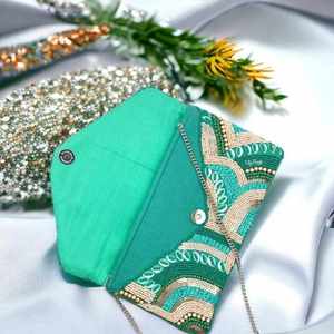 Bolsos de Mano Artesanales de Lujo de la India, Forma de Baguette, Hechos a Mano, con Cuentas de Vidrio Multicolores, Bolsos de Mano Casuales y Duraderos, Bolsos Promocionales - Product Image 1