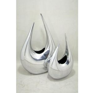 Jarrón de Metal Estilo Antiguo, Perfecto para Decoración Interior Contemporánea y Arreglos Florales Sencillos y Elegantes - Product Image 3