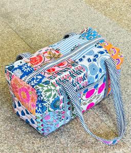 กระเป๋าผ้าดัฟเฟิลลายปักผ้าฝ้ายขนาดใหญ่ กระเป๋าผ้าควิลท์ลายบล็อกพิมพ์ สำหรับผู้หญิง ของขวัญวันหยุด กระเป๋าเดินทางทำมือ กระเป๋าค้างคืน - Product Image 2