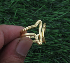 Anillo de Compromiso y Boda Vintage Hecho a Mano en Plata de Ley 925 Chapado en Oro con Engaste de Esmeralda para Mujer, Certificado de Lujo - Product Image 4