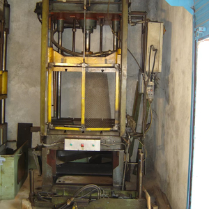 เครื่องตัดแต่งกิ่ง TCS T 30 Trimming Press-TCS - Product Image 1