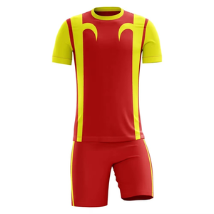 Nueva Llegada, Uniforme de Fútbol Más Vendido, 100% Poliéster, Uniforme de Fútbol Personalizado para Equipos, Camisetas Rojas y Pantalones Cortos con Impresión de Logotipo - Product Image 2
