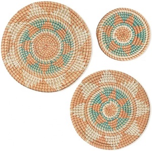 งานศิลปะติดผนังจากหญ้าทะเลสีสันสดใส เป็นมิตรกับสิ่งแวดล้อม ตกแต่งด้วยตะกร้าสาน จานกลมจากฟางหวาย งานฝีมือทำมือ - Product Image 6