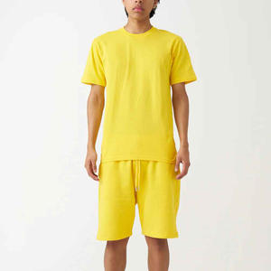 Ensemble short et haut imprimé pour homme, style hip-hop, en tissu éponge léger et écologique, couleur unie, meilleure vente, en promotion en ligne - Product Image 1