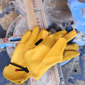 Fully Customized In Yellow Color Adjustable Size Good Quality Lather Material Men Wear Driver Gloves - Product Image 2