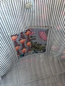 Bolsa de Mano de Algodón Hecha a Mano, Diseño Acolchado con Estampado de Bloques, Personalizada, para Verano, Primavera, Invierno, Viajes, Compras, con Cierre - Product Image 3