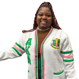 Cardigan en polaire blanc AKA, coupe unisexe, blanc, vert, rose, boutons sur le devant, pull décontracté de style universitaire de qualité supérieure - Product Image 4