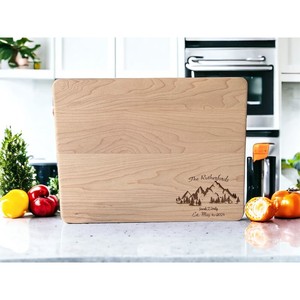 Tabla de Cortar de Madera de Pino Personalizada con Diseño Grabado |   Tabla de Cocina Artesanal al por Mayor - Product Image 2