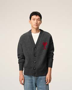 Cárdigan de Lana para Hombre, Color Gris Oscuro, Cuello en V, Logotipo de Corazón Bordado, Corte Regular, Estilo Preppy, Ropa de Otoño - Product Image 5