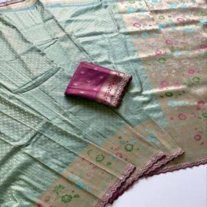 Sari de Seda Paithani VASTRA COTTAGE con Jacquard Zari, Borde Meenakari, Pallu Rico y Blusa Bordada, Teñido a Mano, Diseño Exclusivo - Product Image 4