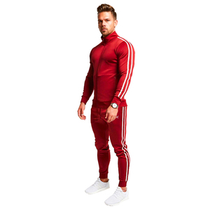 Ensemble de survêtement rouge pour homme, sweat-shirt à capuche à manches longues, poches latérales, vêtements décontractés, respirant, style sportif d'été, design 2 en 1 - Product Image 1