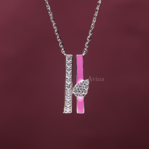 จี้เพชรทรงมาร์คีส์สีชมพูเคลือบเงา ได้รับการรับรองจาก IGI ผลิตในห้องปฏิบัติการ ตัวจี้ทำจากเงินแท้ 925 ดีไซน์ทันสมัย เหมาะสำหรับงานแต่งงานและงานหมั้น - Product Image 1