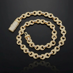 Collar de Cadena Cubana de Lujo de Alta Calidad con Diamantes de 12 mm y Cierre de Caja de Moissanita Plateada al por Mayor - Product Image 4