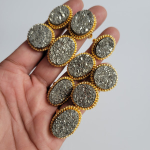 แหวนอัญมณีสีทองดรูซี่ไพไรต์ธรรมชาติคุณภาพระดับพรีเมี่ยมแหวนคริสตัลแท้ขายส่ง - Product Image 3