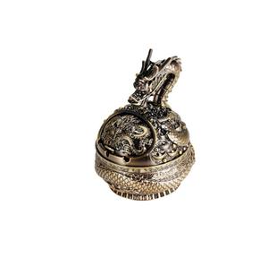 Cenicero Vintage con Tapa para Cigarrillos, Metálico, Resistente al Viento, Sin Humo, Inodoro, para Interiores y Exteriores - Product Image 3