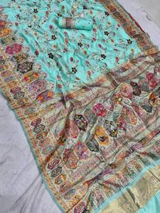 Sari de seda pashmina suave con borde de tejido Zari elaborado y blusa con estampado Butti. - Product Image 3