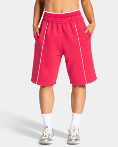 Shorts Bermuda Personnalisés Rouge Cerise à Lignes Contrastantes – Tissu Doux et Respirant en Coton Polaire, Qualité Supérieure, Idéal pour l'Été, Vente en Gros OEM - Product Image 3