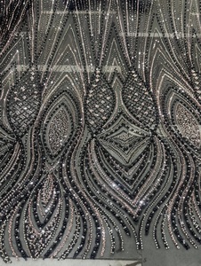 Tissu en crêpe de soie pur de qualité supérieure, élégant, avec broderie perlée à la main, pour vêtements de soirée et collection de mariée, à bon prix. - Product Image 4