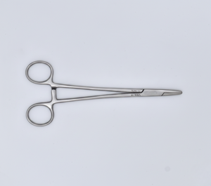 ที่หนีบเข็มเฮการ์ ยี่ห้อ Wholesale Mayo ขนาด 18 ซม. - ที่หนีบเย็บผ่าตัดแบบใช้ซ้ำได้ - ผลิตจากเหล็กกล้าไร้สนิมเกรดเยอรมัน - Product Image 1