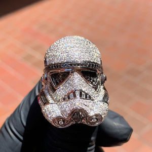 Anillo de Cóctel de Lujo con Máscara de Stormtrooper, Chapado en Oro Sólido de 18K y Diamantes, Regalo para Hombre - Product Image 2