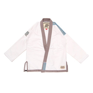 Albino and Preto Batch 7 Grey Skies, Suministro Profesional de Alta Calidad, Kimono de Jiu Jitsu Brasileño, Gi de BJJ de Alta Calidad - Product Image 1