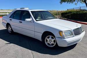 Mercedes-Benz S320 de <span class=keywords><strong>1998</strong></span> d'occasion en bon état, sans réserve, empattement court, principalement utilisé en climat chaud, non modifié - Product Image 3