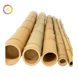 Poteaux en bambou robustes, adaptés aux structures extérieures, aux travaux manuels et à l'agriculture - Product Image 1